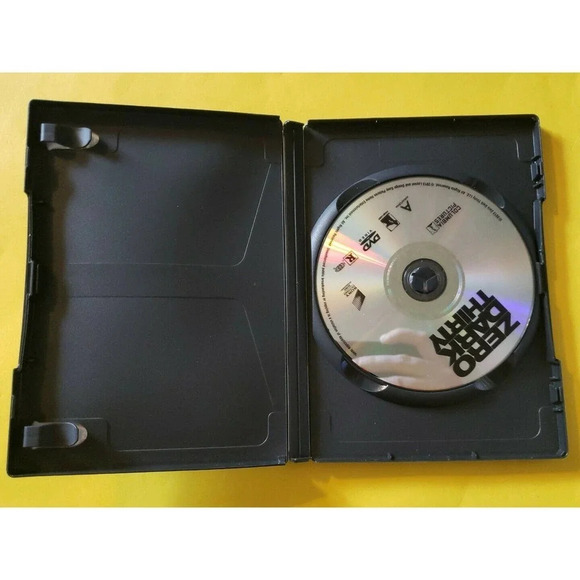 Zero Dark Thirty (DVD, 2012) - Picture 3 of 3